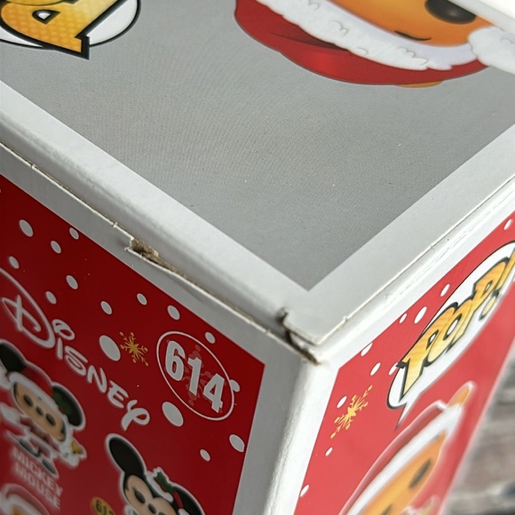 Funko Pop Disney Winnie the Pooh Christmas - Picture 4 of 4
